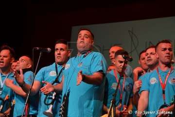 Presentación con éxito de la murga teldense Las Golisnionas (Foto Francisco Javier Santana)